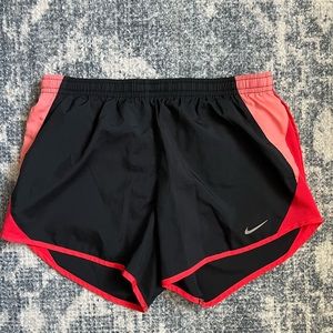 Nike Dri-Fit Shorts in XS